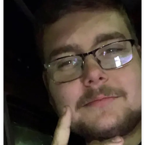 Meet your Posher, Wills - Picture 1 of 1